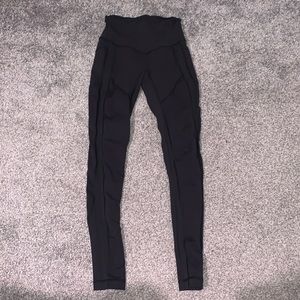 Black Lululemon Leggings with side pockets!